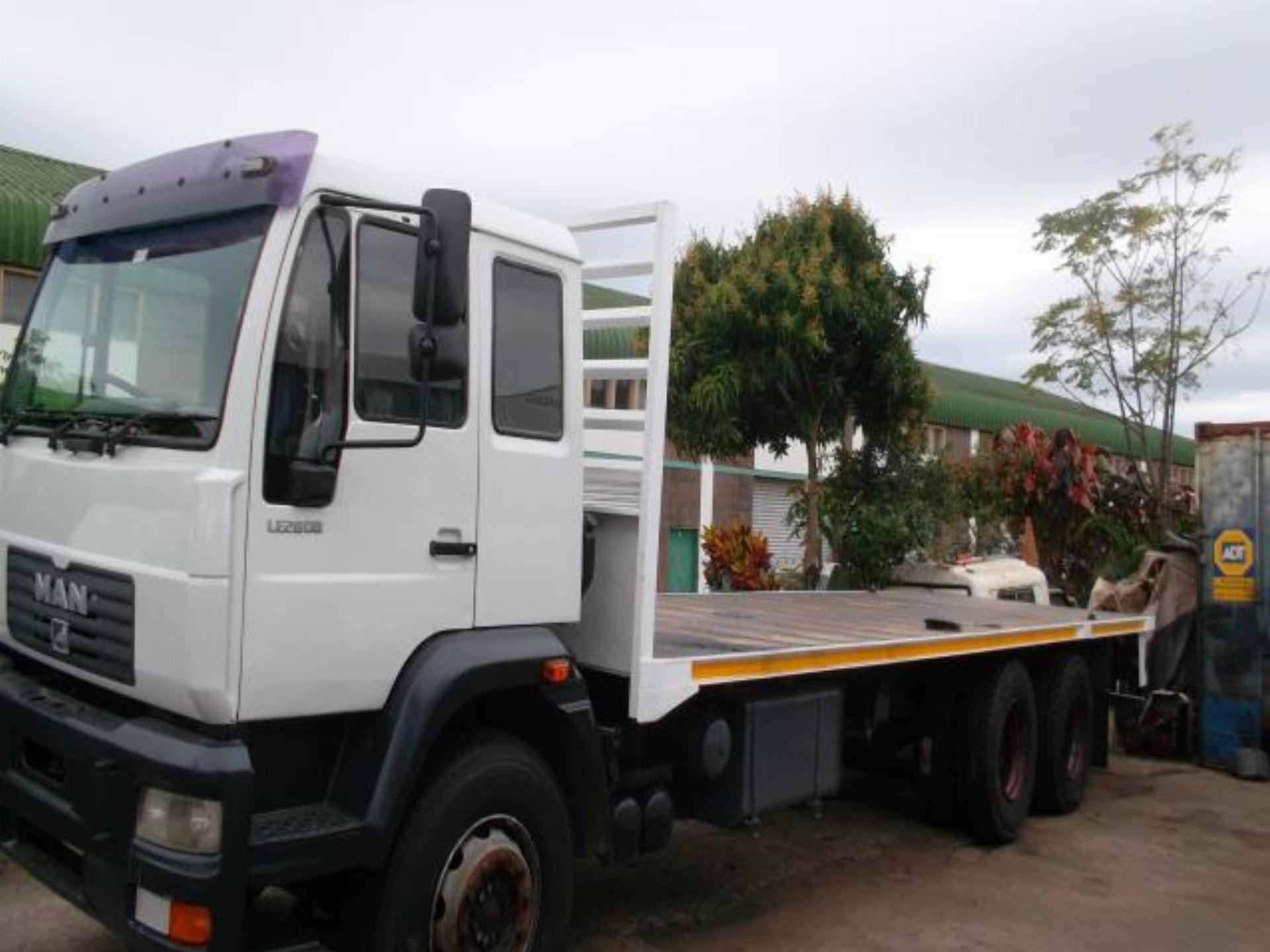 Used Mercedes Benz Man Truck 18 280 LE 2002 on auction with a price of R 320,000. Mercedes Benz Man Truck 18 280 LE