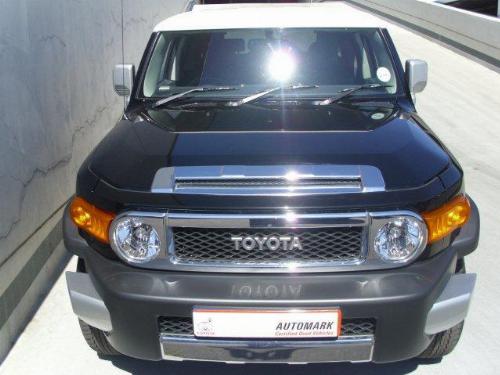 2012 TOYOTA FJ CRUISER 4.0 V6 SPORT AUTO 2012 TOYOTA FJ CRUISER 4.0 V6 SPORT AUTO