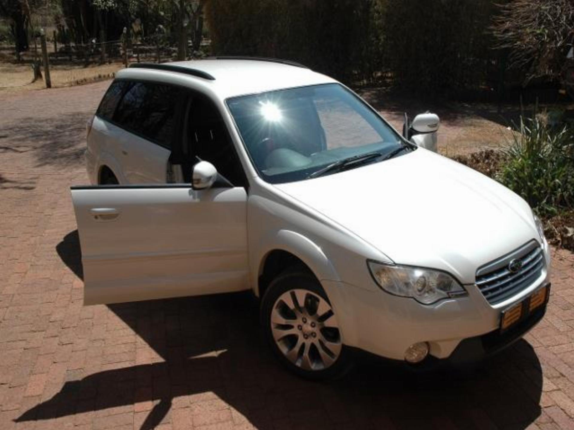 Used Subaru Outback 3.0 L R 2010 on auction with a price of R 155,000. Subaru Outback 3.0 L R