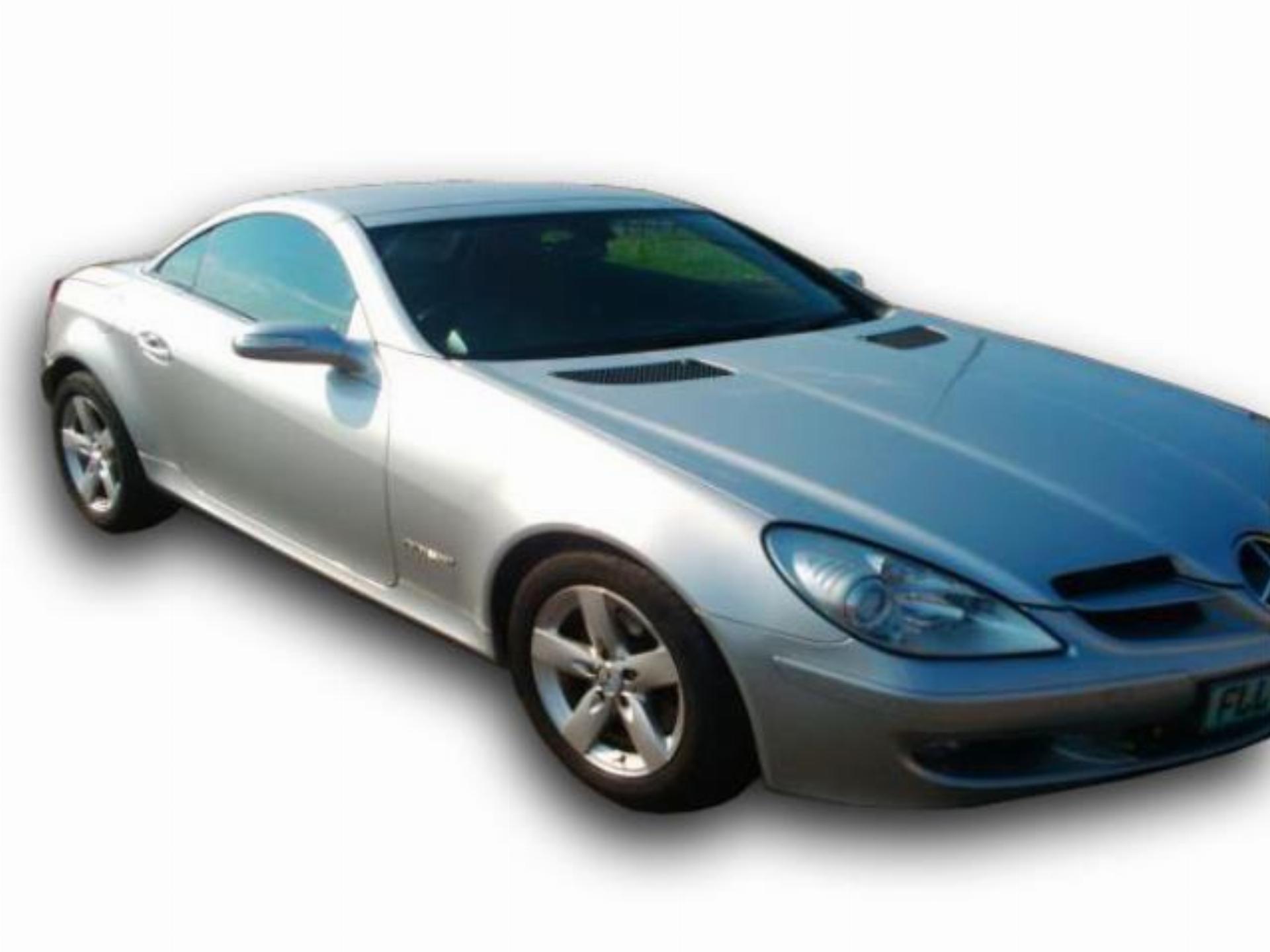 Used Mercedes Benz SLK 200 2005 on auction with a price of R 165,000. Mercedes Benz SLK 200