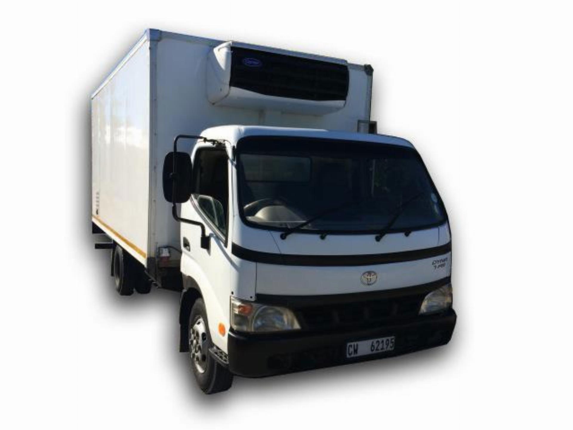 Toyota Hino 7145, Refrigerated Truck With Carrier Xarios 500