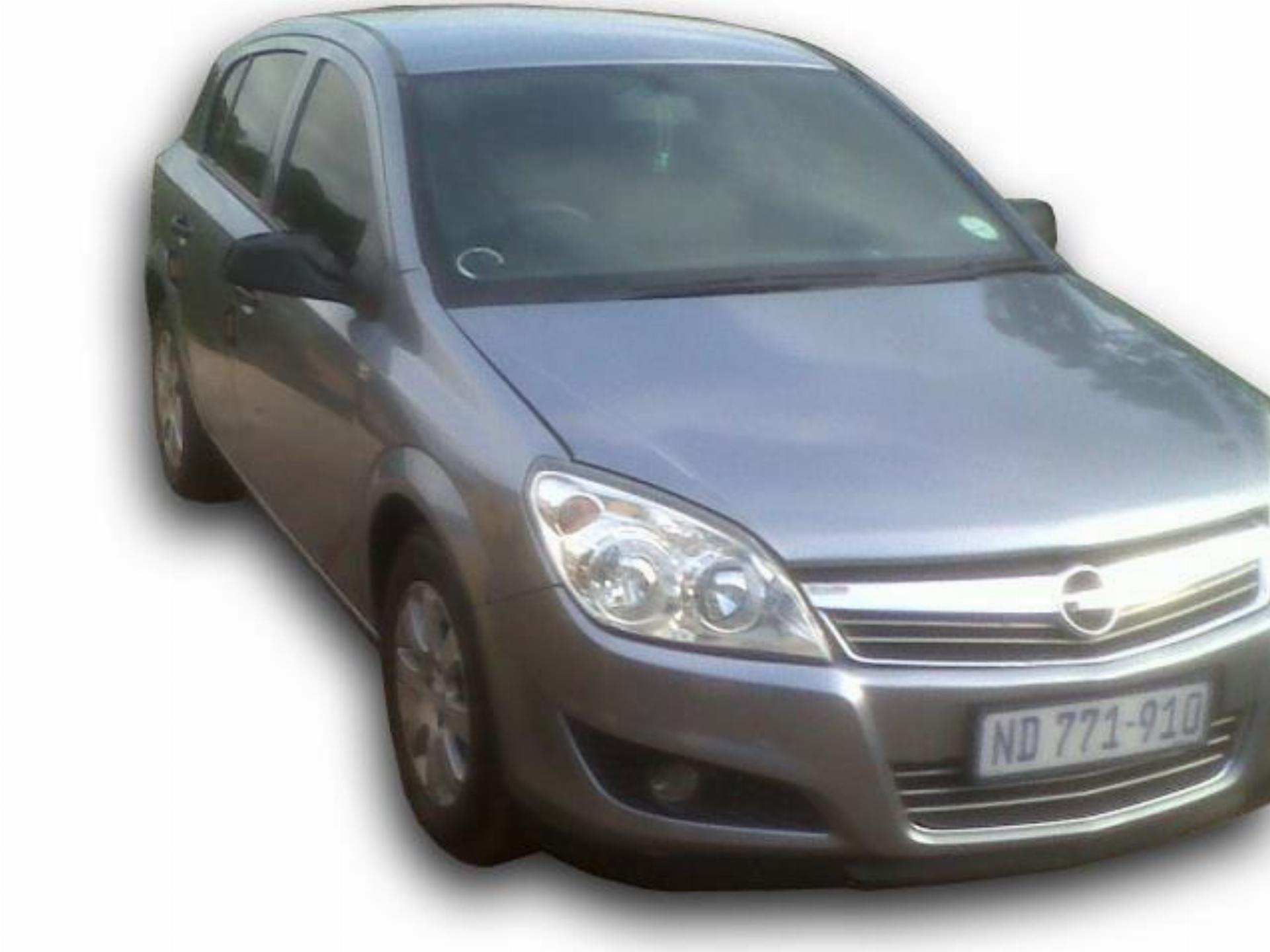 Opel Astra 1.6 Essential 5DR