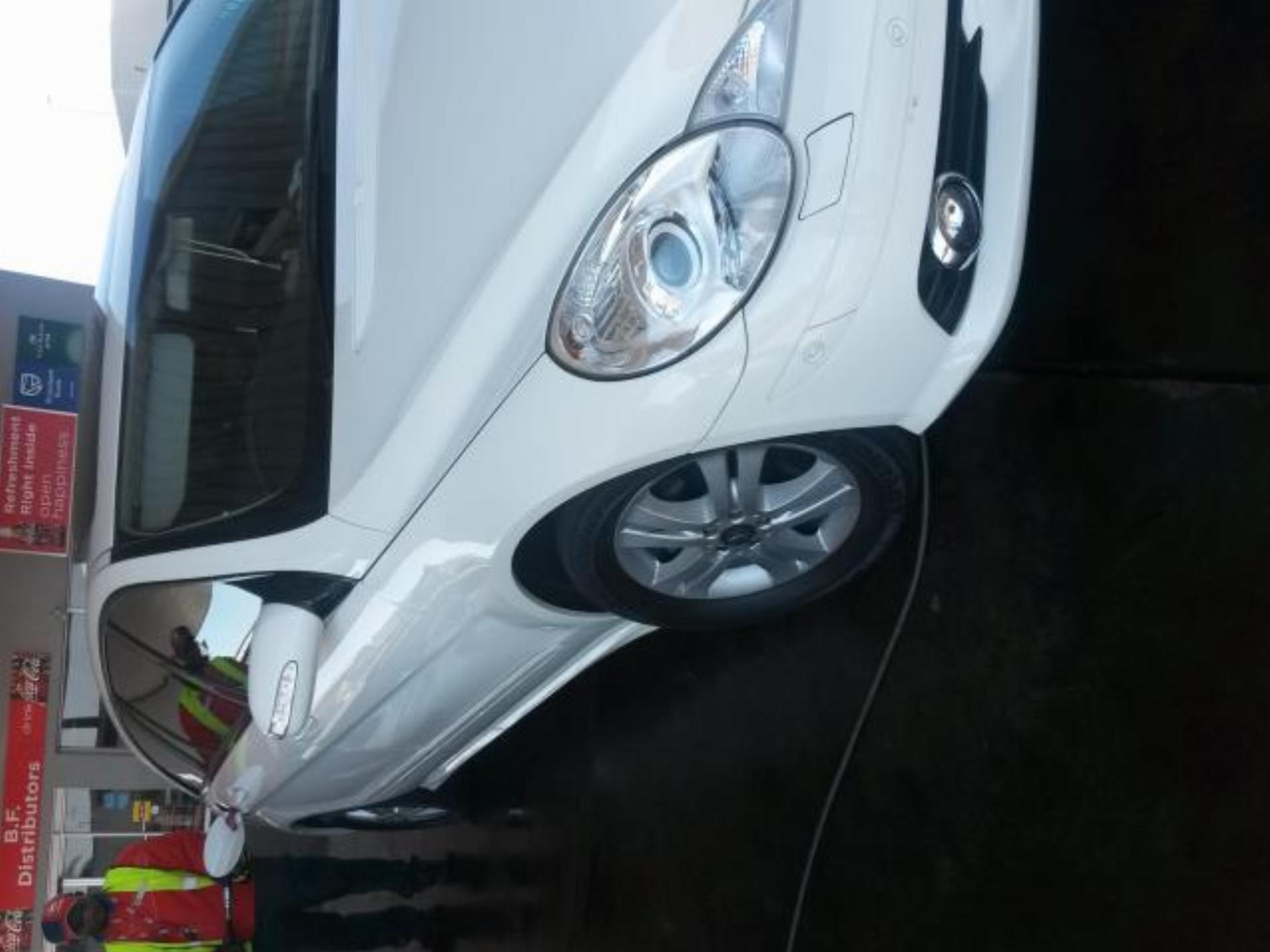 Used Mercedes Benz R Class 320CDI 2009 on auction with a price of R 550,000. Mercedes Benz R Class 320CDI