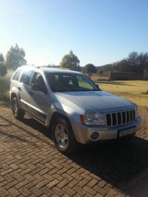 2006 JEEP GRAND CHEROKEE LAREDO 4.7  V8 2006 JEEP GRAND CHEROKEE LAREDO 4.7  V8