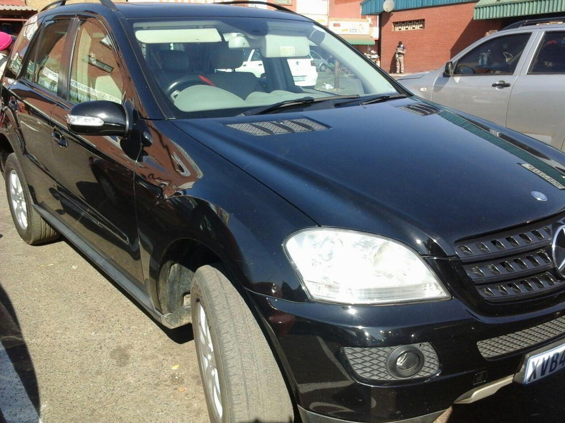 Used Mercedes Benz ML 350 A/T 2008 on auction with a price of R 270,000. Mercedes Benz ML 350 A/T