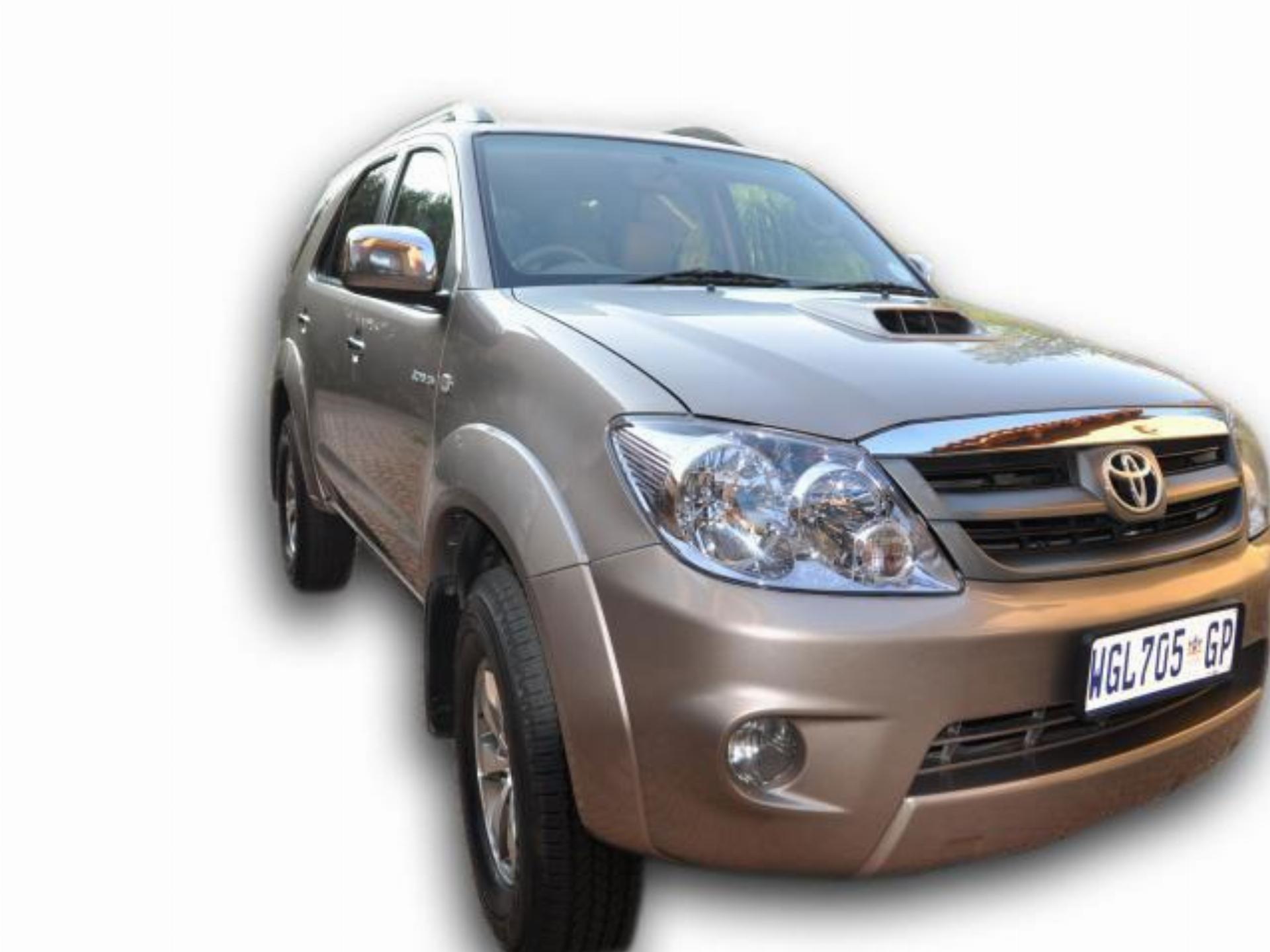 Used Toyota Fortuner 7 Seater 2007 on auction PV1006759