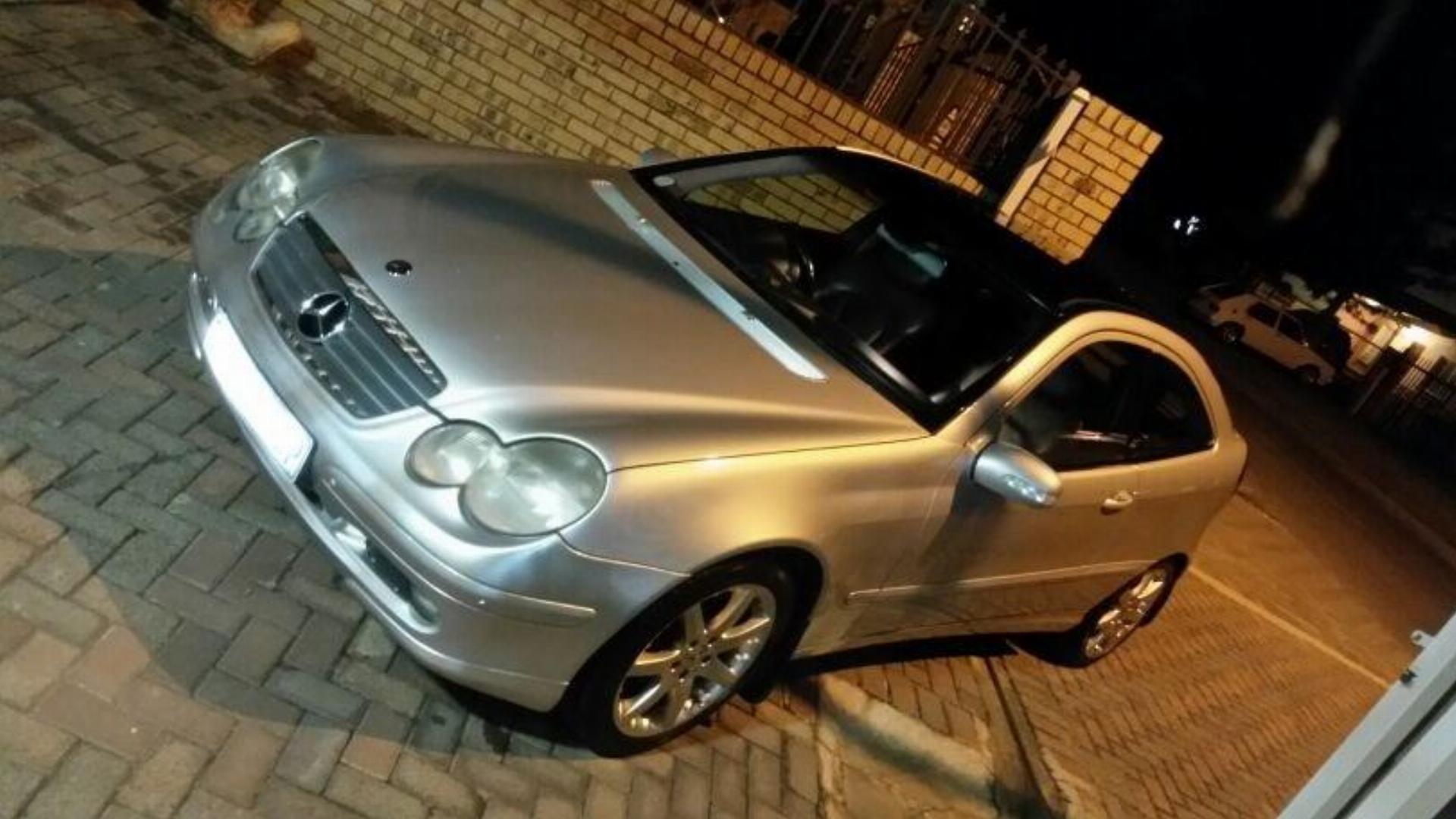 Used Mercedes Benz C230K Sport Coupe 2002 on auction with a price of R 99,000. Mercedes Benz C230K Sport Coupe