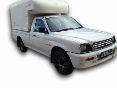2001 MITSUBISHI COLT 2.0 LWB 2001 MITSUBISHI COLT 2.0 LWB
