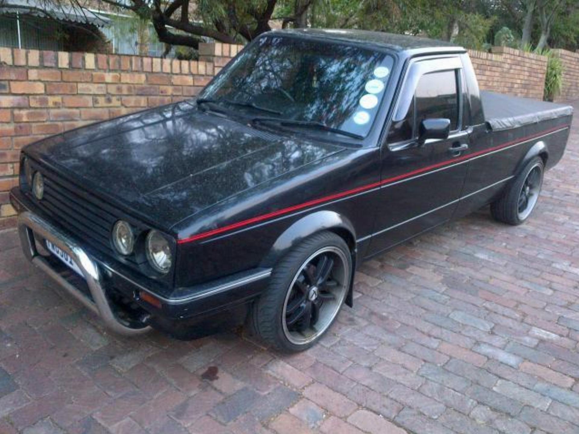 Volkswagen Caddy Black