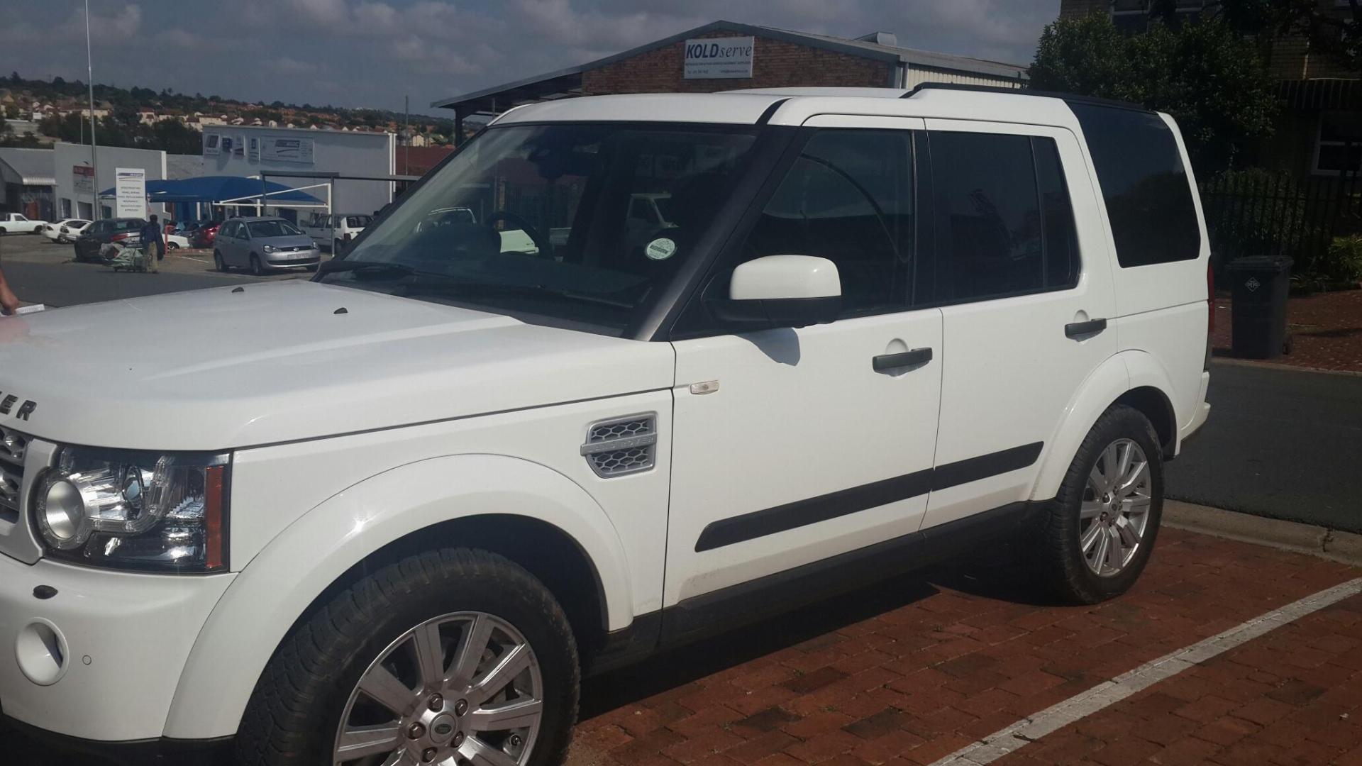 Land Rover Discovery 4 5.0 P V8 Hse 2012
