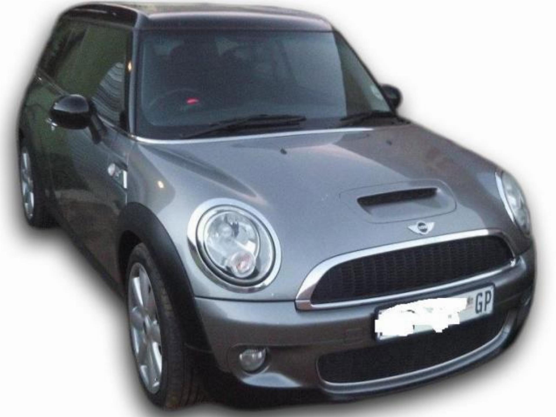 Used Mini Clubman Cooper S 2010 on auction with a price of R 170,000. Mini Clubman Cooper S