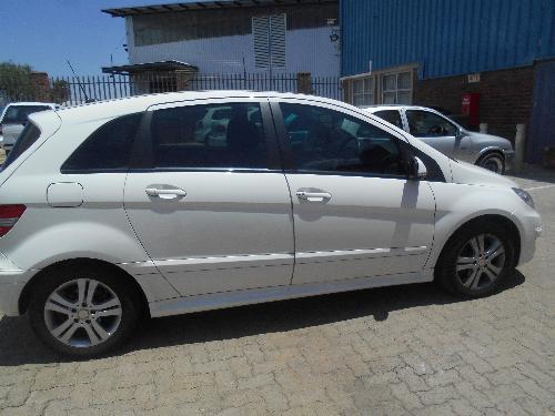 2011 MERCEDES BENZ B CLASS B180 A/T 2011 MERCEDES BENZ B CLASS B180 A/T