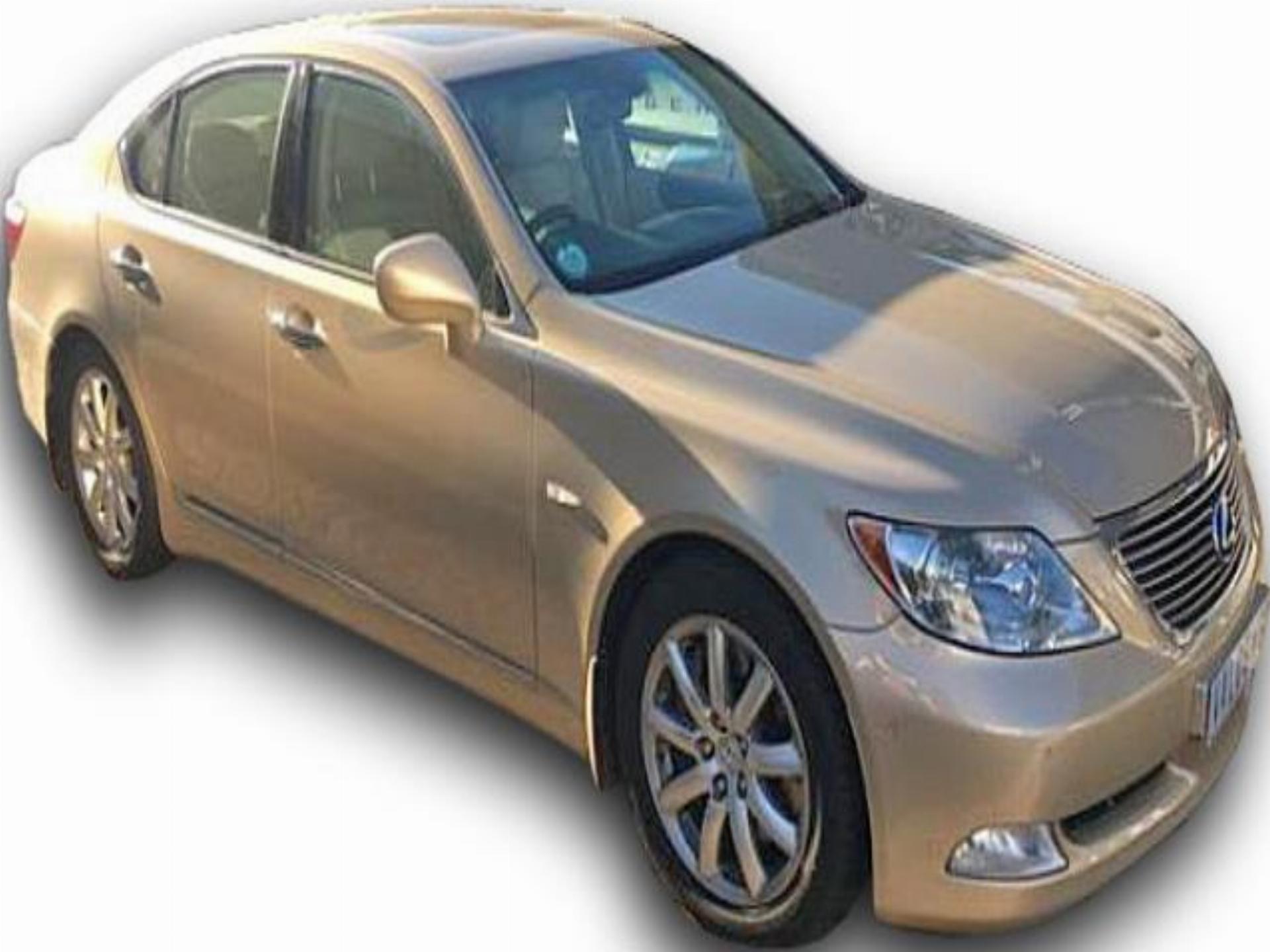 Used Lexus LS460 Champaigne Gold 2007 on auction with a price of R 250,000. Lexus LS460 Champaigne Gold