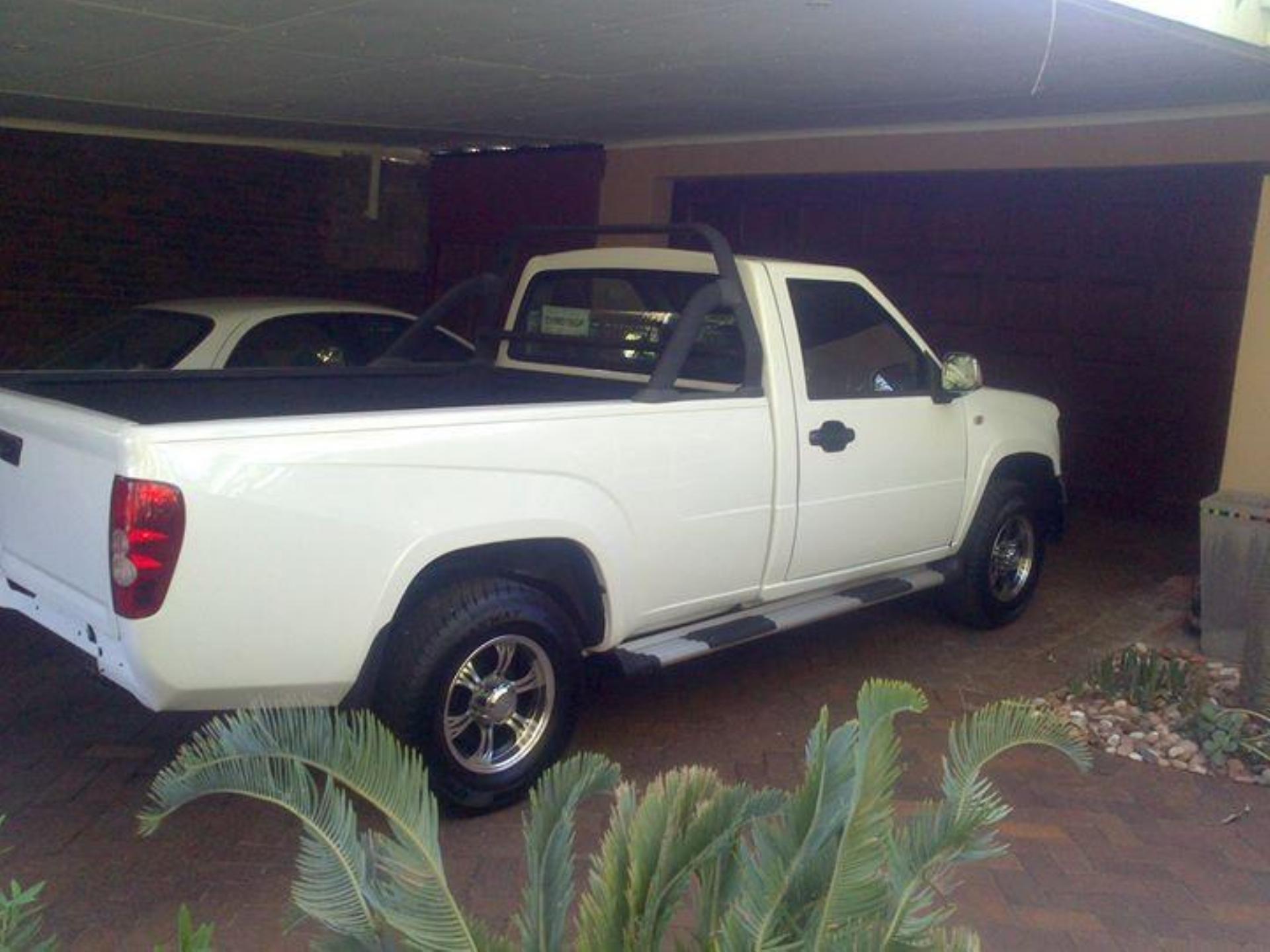 Used CMC Plutus Single Cab 2016 on auction with a price of R 95,000. CMC Plutus Single Cab