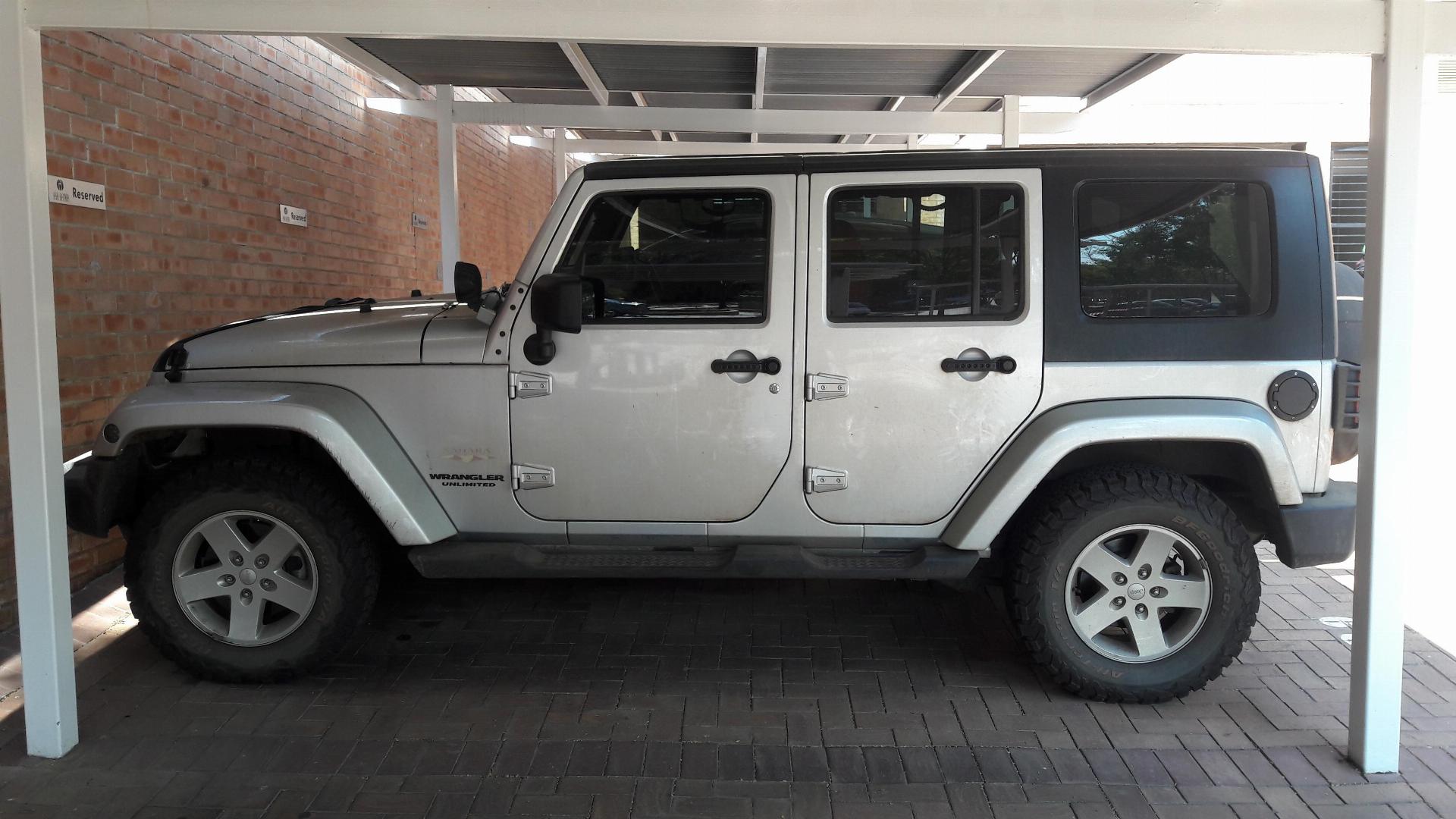 Used Jeep Wrangler 2.8 Crdi A/T Sahara 2010 on auction with a price of R 215,000. Jeep Wrangler 2.8 Crdi A/T Sahara