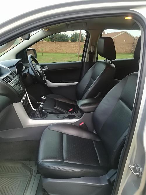 2013 VOLVO XC60 T5 2013 VOLVO XC60 T5