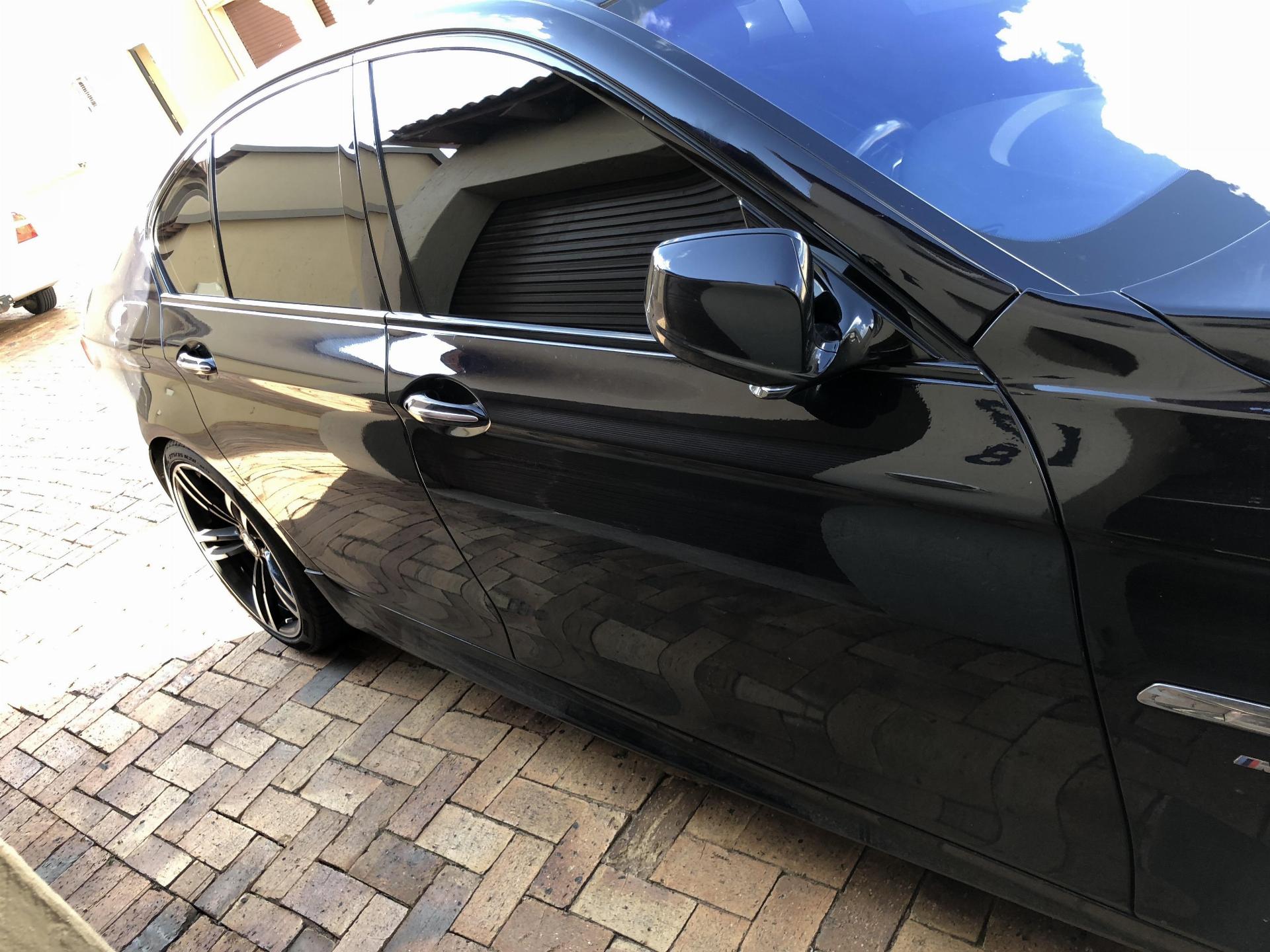 Used 5 Series BMW 535I M Sport Series Sedan 2011 on auction with a price of R 300,000. 5 Series BMW 535I M Sport Series Sedan