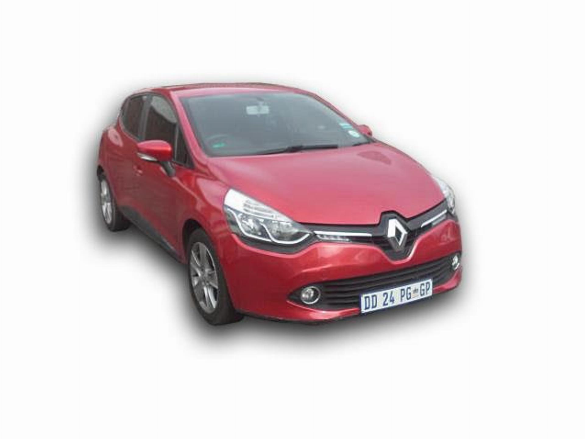 Renault Clio 4, RED, 2014 MODEL,R98000