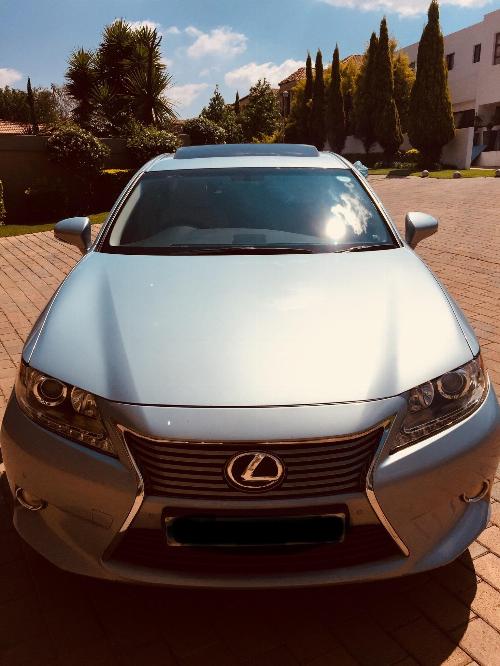 2014 LEXUS ES 250 Skyblue 2014 LEXUS ES 250 Skyblue