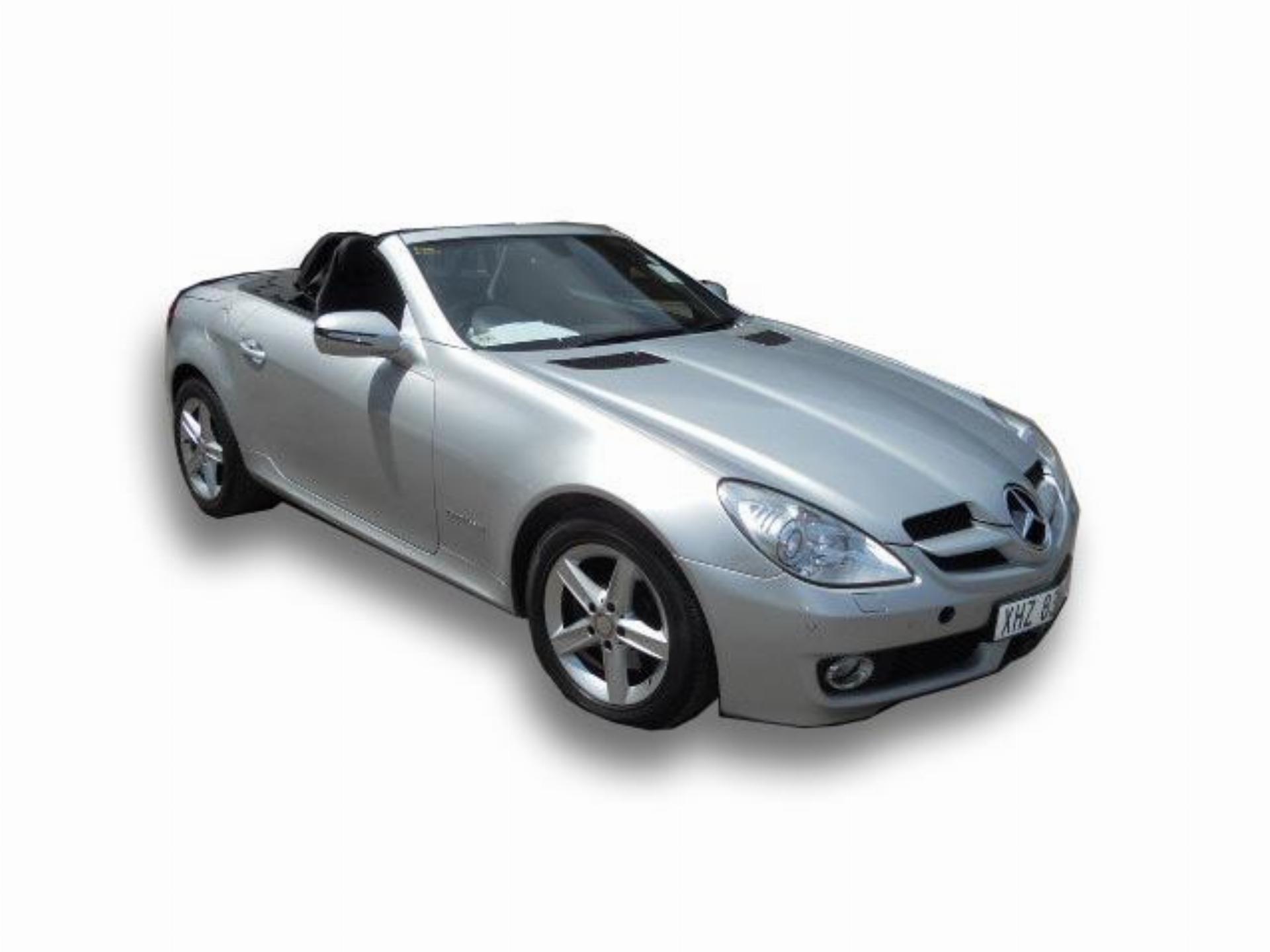 Repossessed Mercedes Benz SLK 200 Kompressor 2008 on auction with a price of R 268,000. Mercedes Benz SLK 200 Kompressor