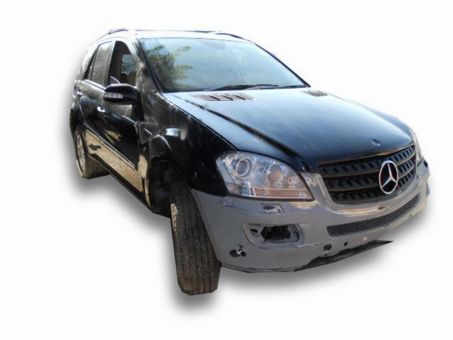 Repossessed Mercedes Benz ML 350 2006 on auction with a price of R 294,400. Mercedes Benz ML 350