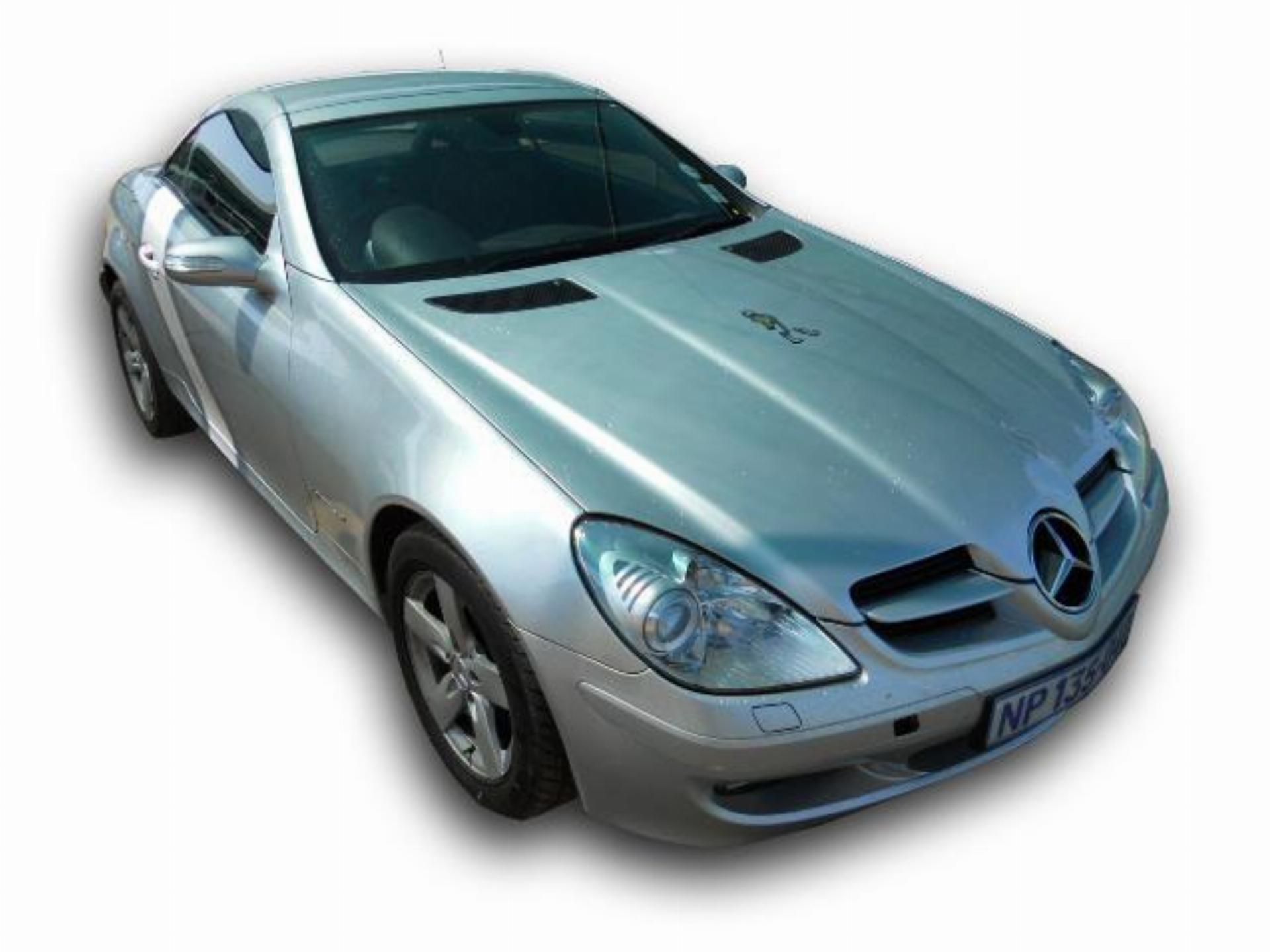 Repossessed Mercedes Benz SLK 200 Kompressor 2007 on auction with a price of R 238,000. Mercedes Benz SLK 200 Kompressor