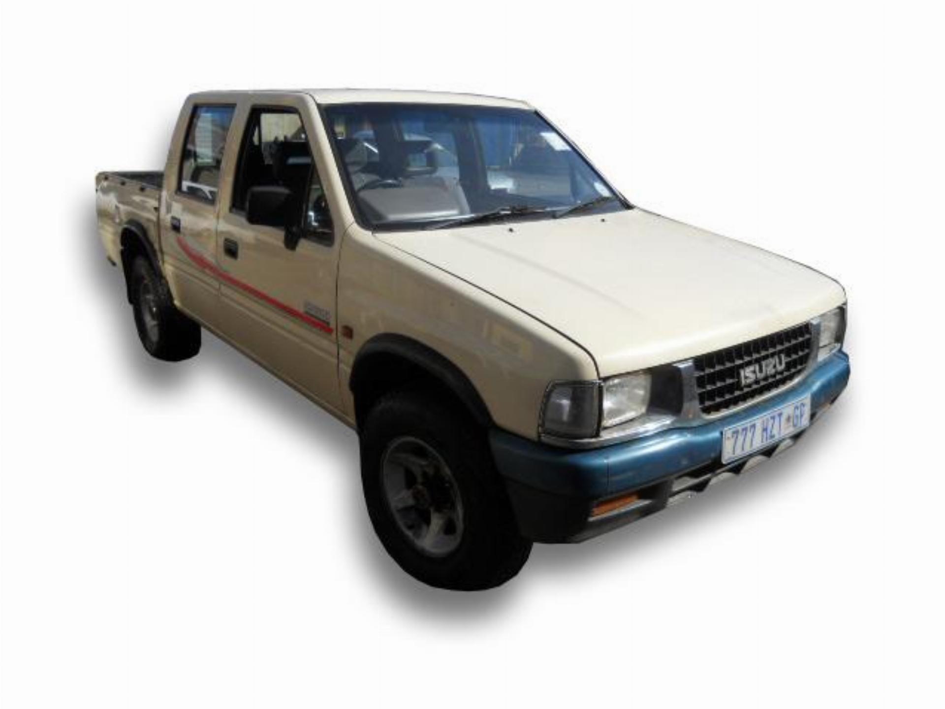 Repossessed Isuzu KB260 4X4 D/C LE A/C 1996 on auction with a price of R 39,600. Isuzu KB260 4X4 D/C LE A/C