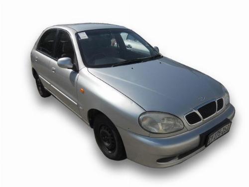 2002 DAEWOO LANOS II 1.4 SE 5DR 2002 DAEWOO LANOS II 1.4 SE 5DR