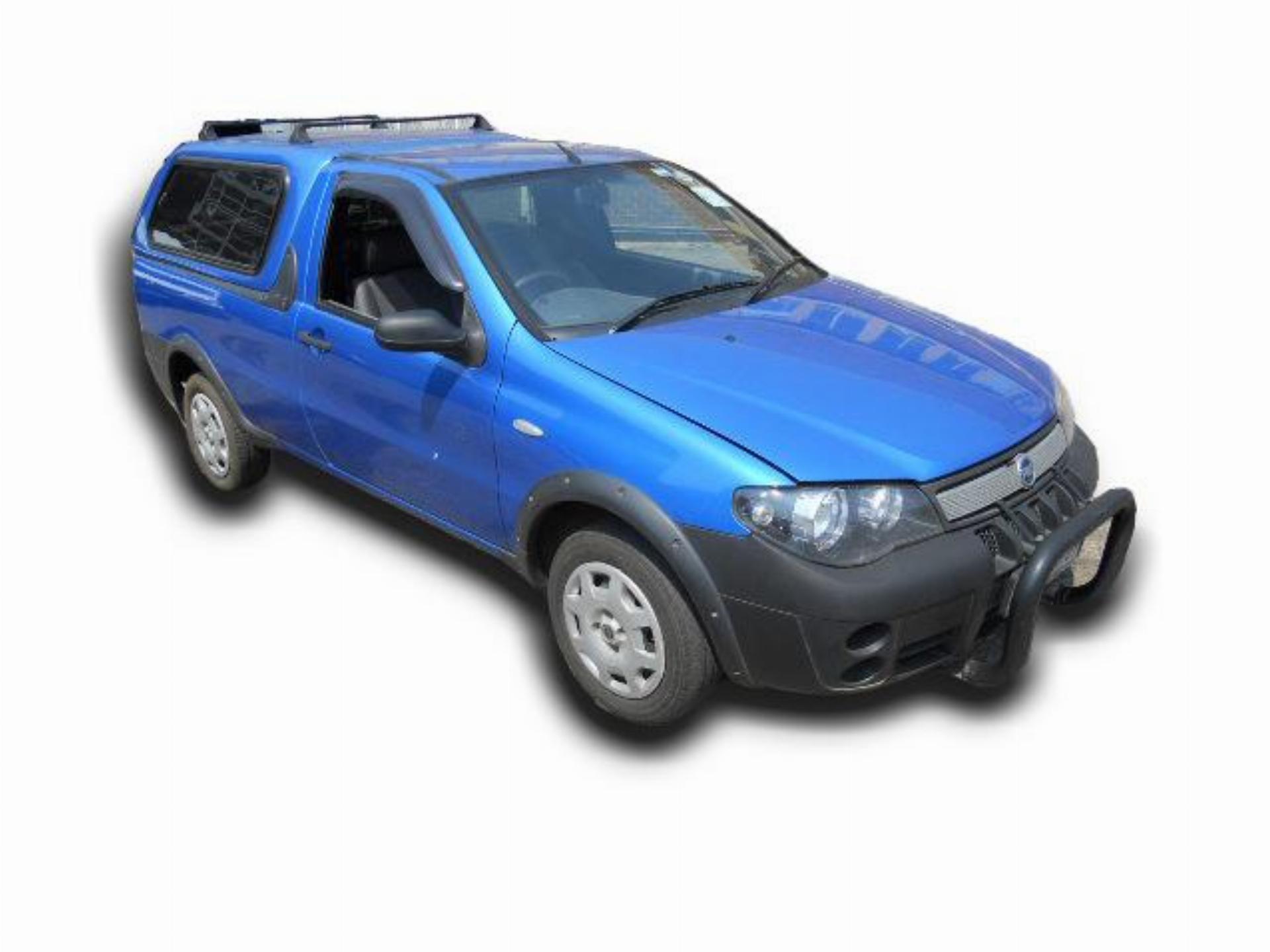 Repossessed Fiat Strada 1.6 EL 2005 on auction with a price of R 43,100. Fiat Strada 1.6 EL