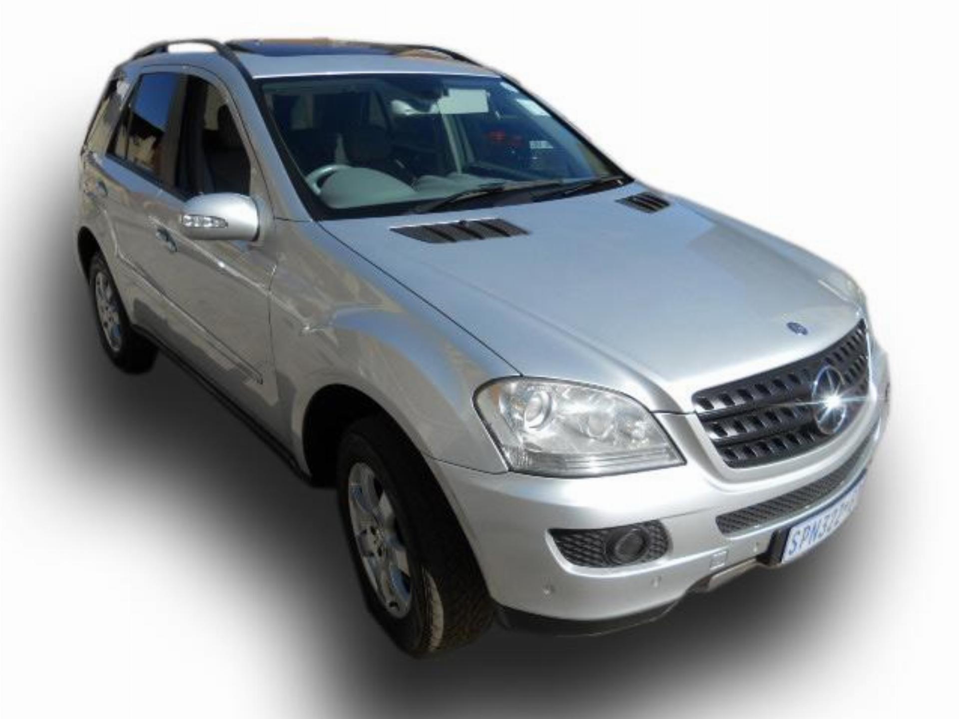 Repossessed Mercedes Benz ML 350 A/T 2005 on auction with a price of R 218,600. Mercedes Benz ML 350 A/T