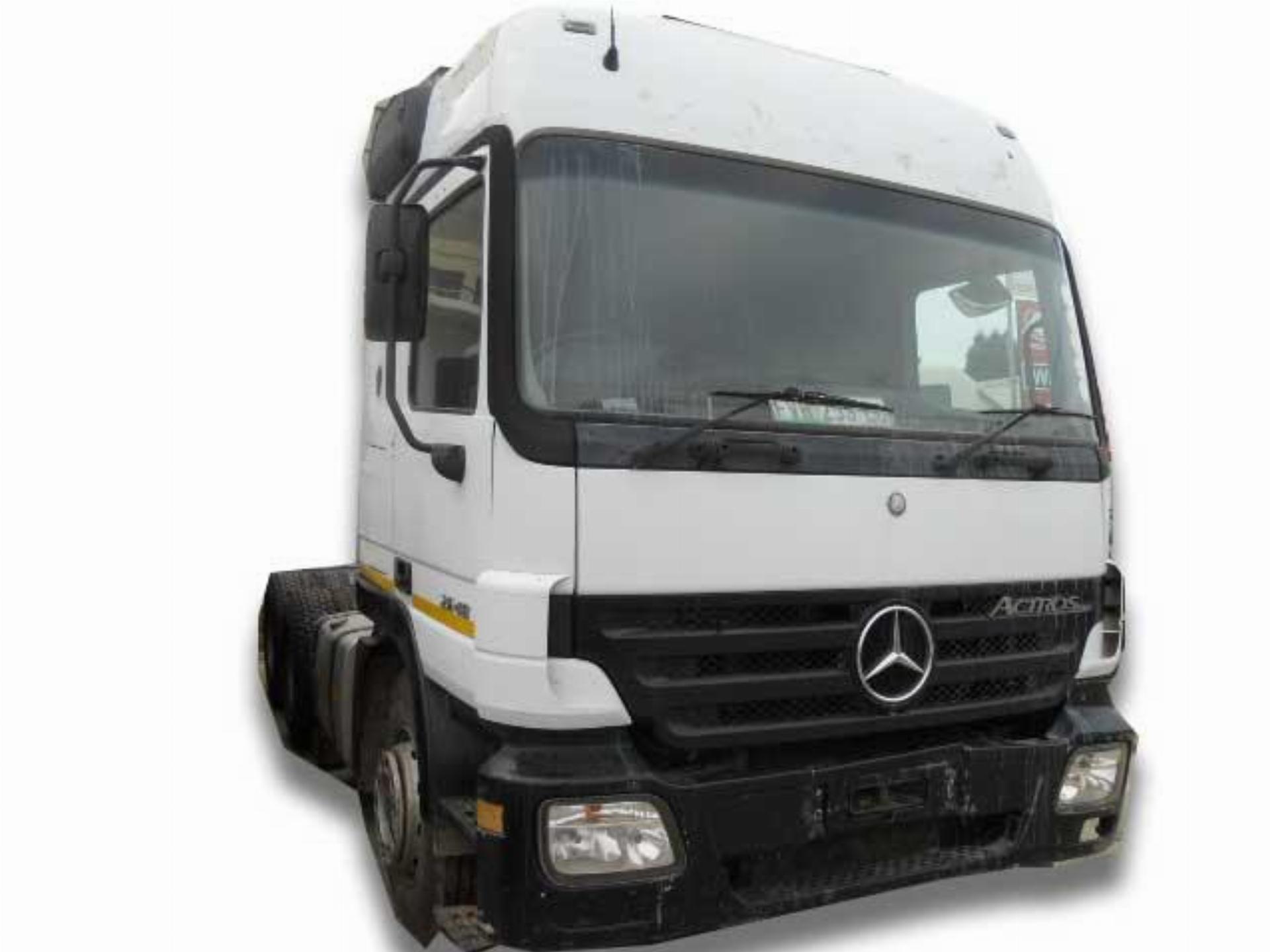 Repossessed Mercedes Benz Trucks 2648 6X4 T/T 2004 on auction with a price of R 315,100. Mercedes Benz Trucks 2648 6X4 T/T