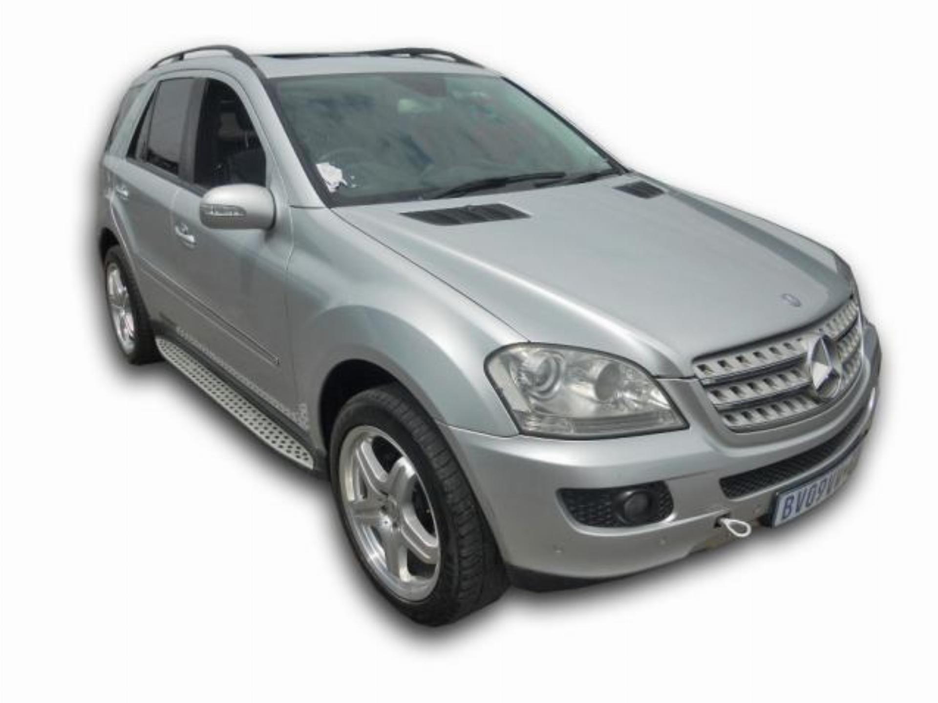 Repossessed Mercedes Benz ML 500 A/T 2005 on auction with a price of R 257,300. Mercedes Benz ML 500 A/T
