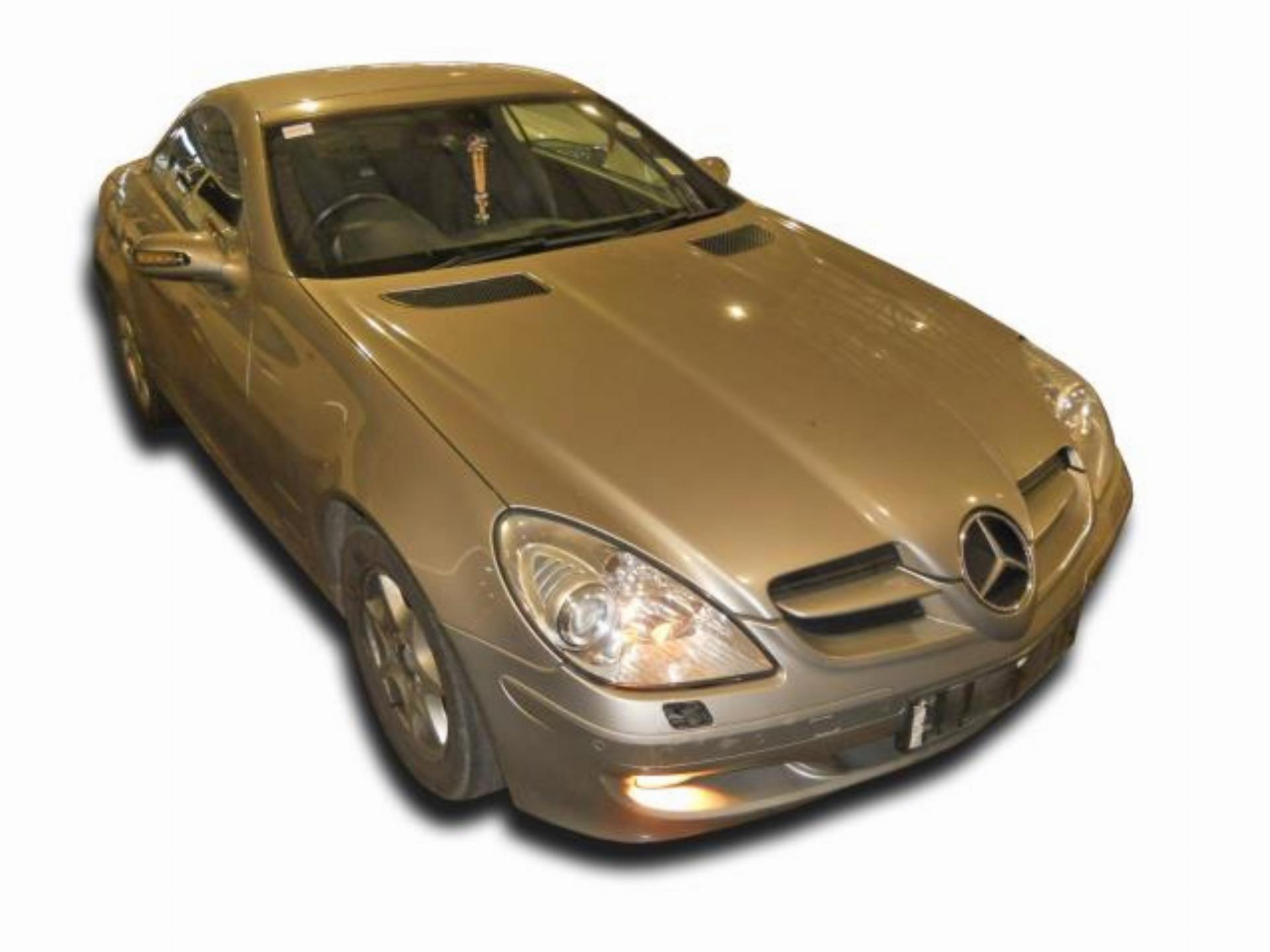 Repossessed Mercedes Benz SLK 200 2007 on auction with a price of R 187,200. Mercedes Benz SLK 200