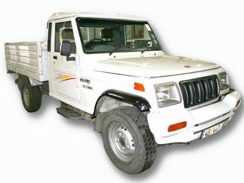 2012 MAHINDRA BOLERO NEF D/S 2012 MAHINDRA BOLERO NEF D/S
