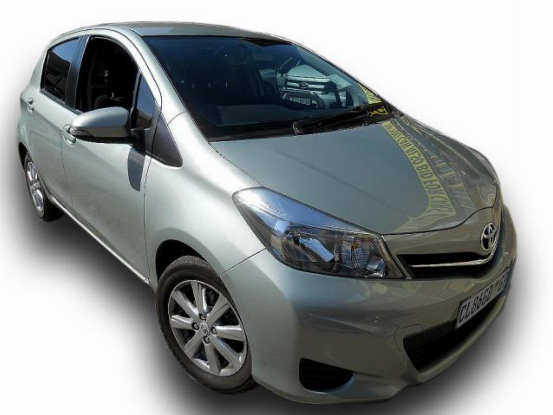 Repossessed Toyota Yaris 1.0 XS 2012 on auction with a price of R 103,900. Toyota Yaris 1.0 XS