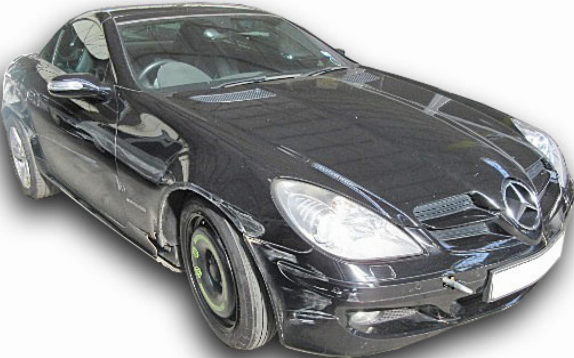 Repossessed Mercedes Benz M/BENZ SLK 200 Kompress 2006 on auction with a price of R 137,500. Mercedes Benz M/BENZ SLK 200 Kompress