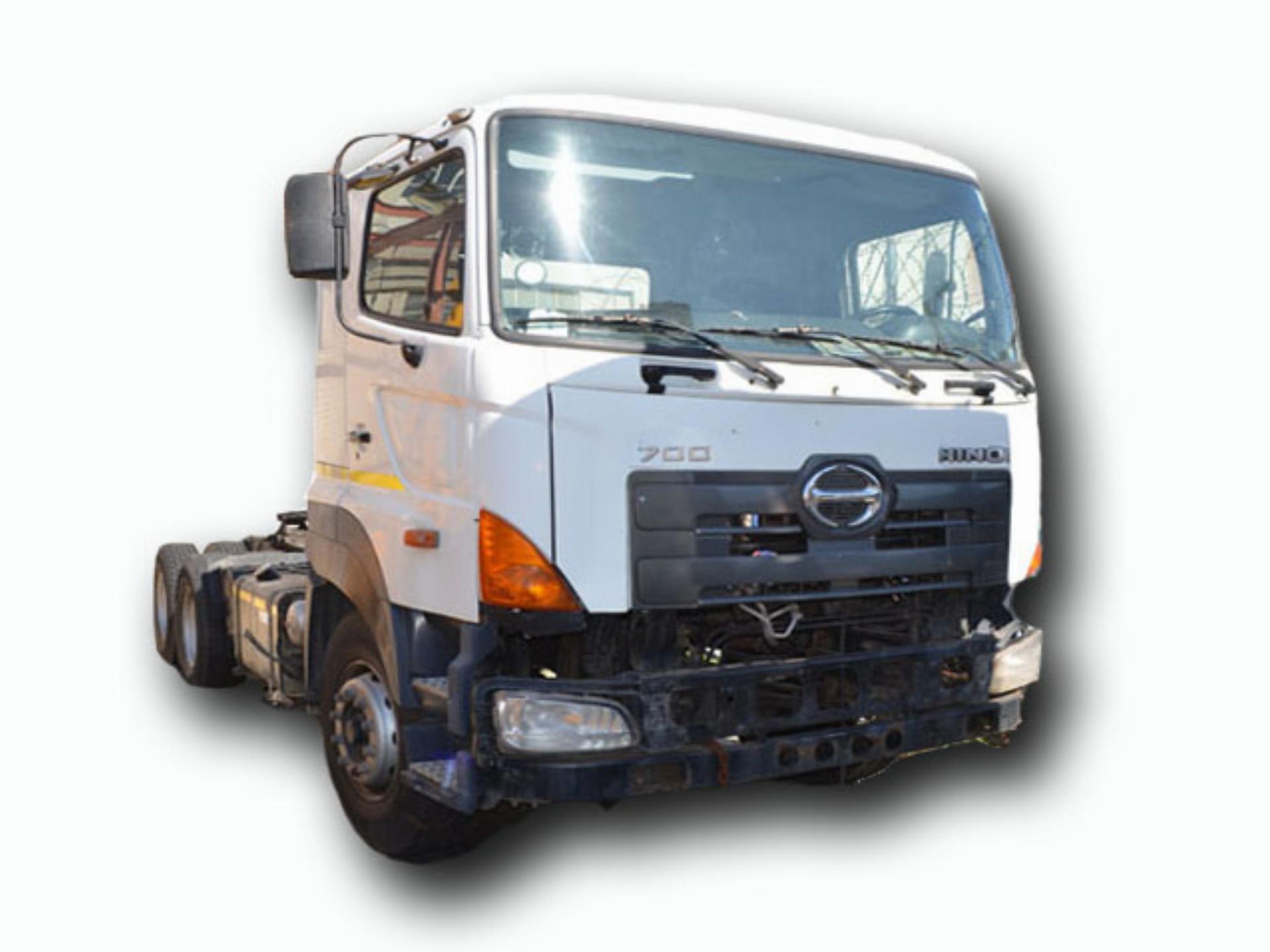 Hino Trucks 57.450 T/T 6X4