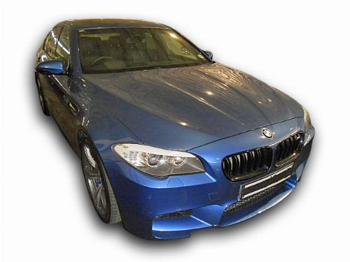 2013 BMW M5 (F10) 2013 BMW M5 (F10)