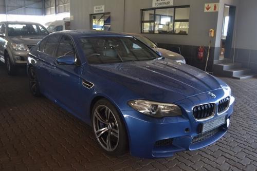2014 BMW M5  2014 BMW M5
