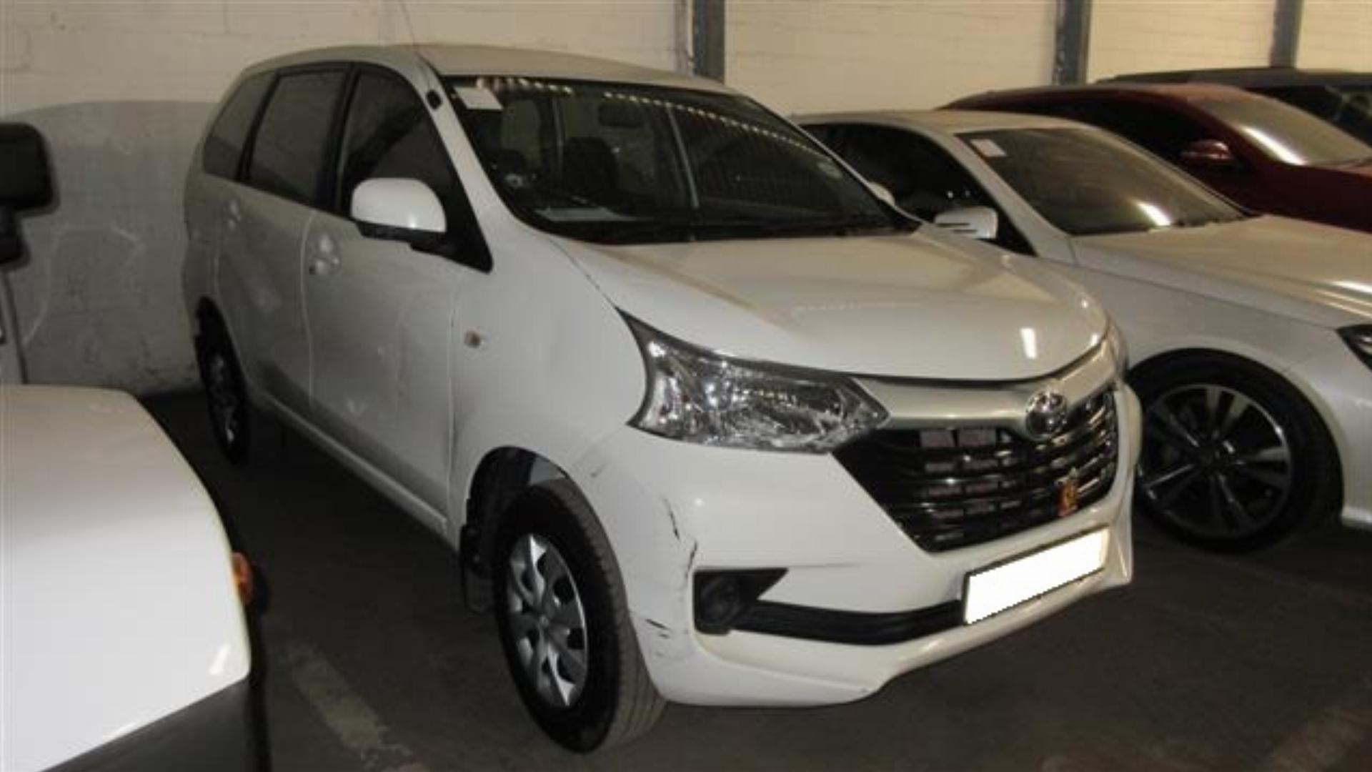 Repossessed Toyota Avanza 1.3  SX 2016 on auction with a price of R 192,400. Toyota Avanza 1.3  SX