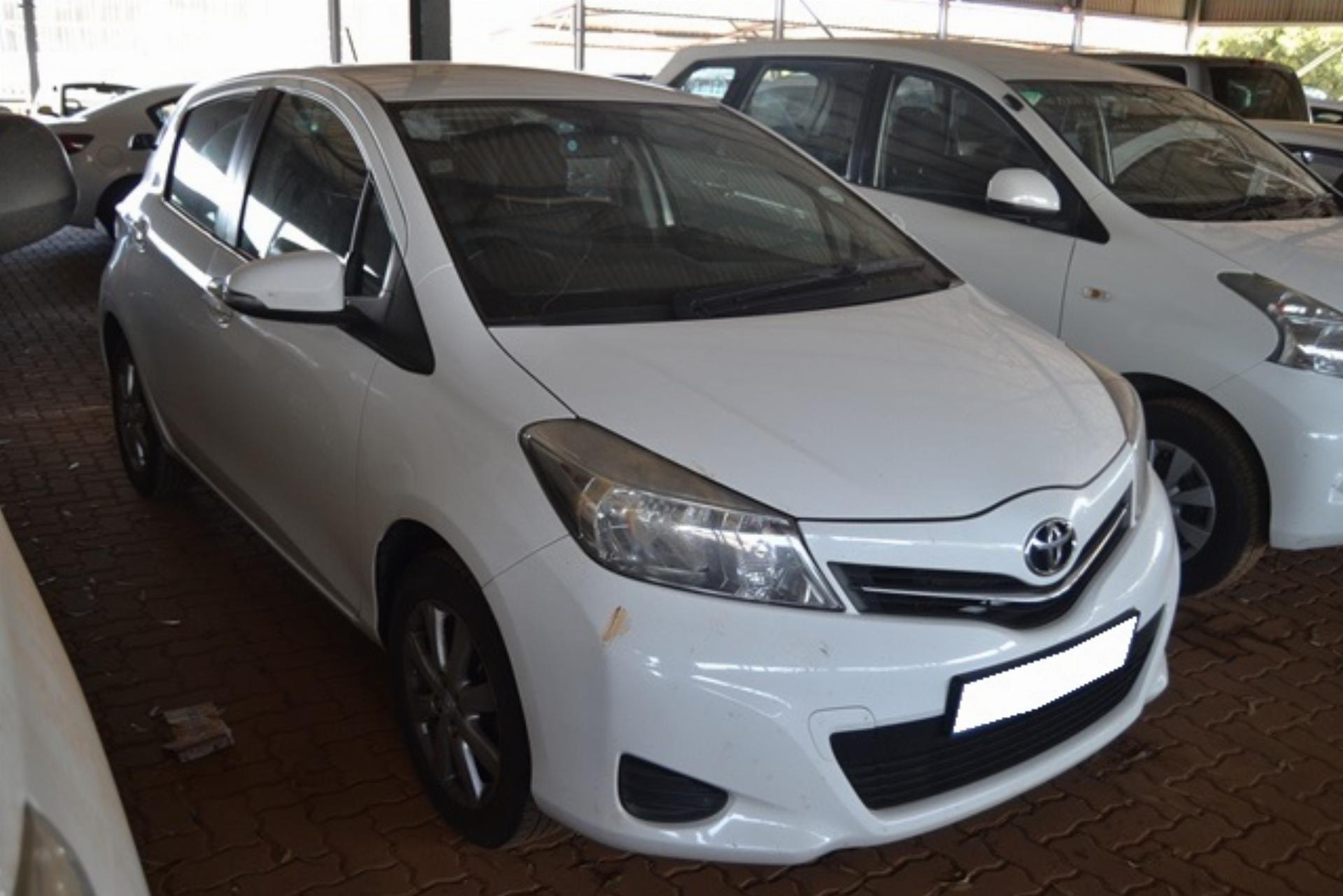 Repossessed Toyota Yaris 1.0 XS 5DR 2014 on auction with a price of R 95,877. Toyota Yaris 1.0 XS 5DR