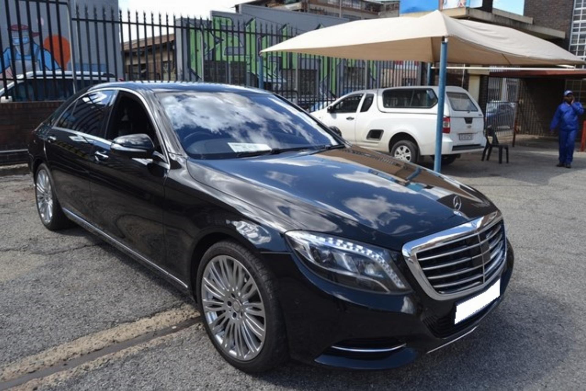 Repossessed Mercedes Benz S Class  on auction Mercedes Benz S Class