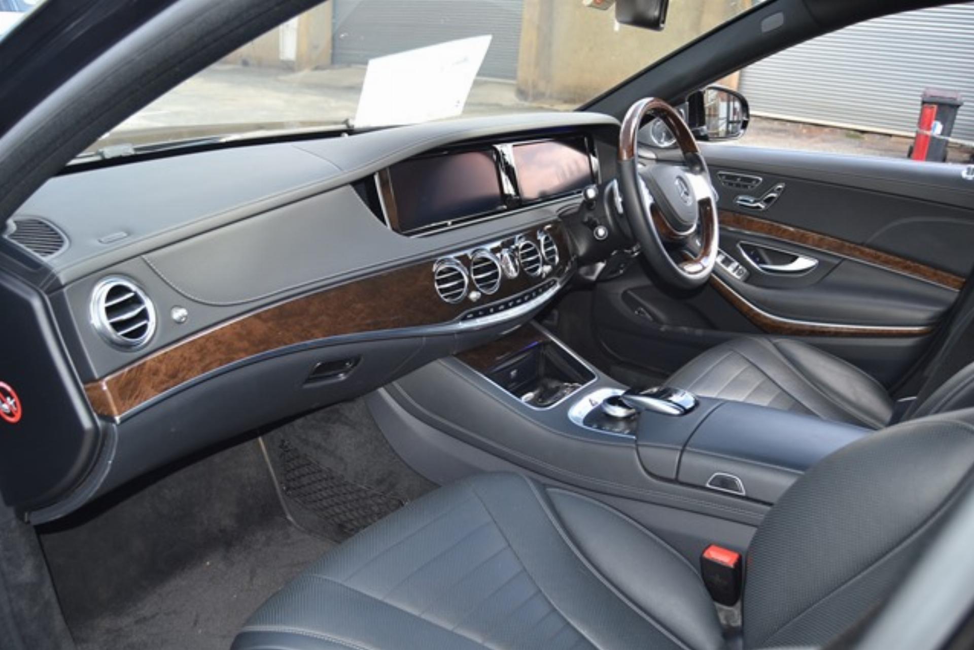 Repossessed Mercedes Benz S Class  on auction Mercedes Benz S Class