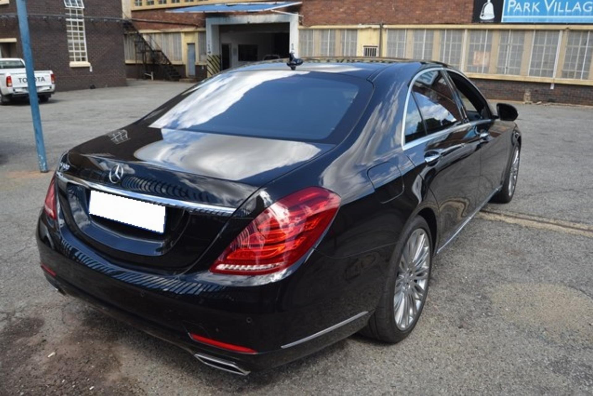 Repossessed Mercedes Benz S Class  on auction Mercedes Benz S Class
