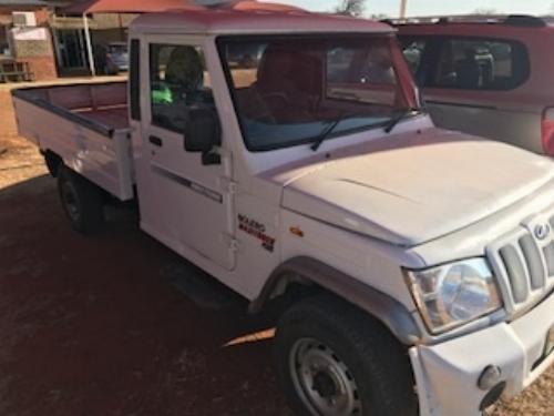 2015 MAHINDRA BOLERO MAXITRUCK 2 2015 MAHINDRA BOLERO MAXITRUCK 2