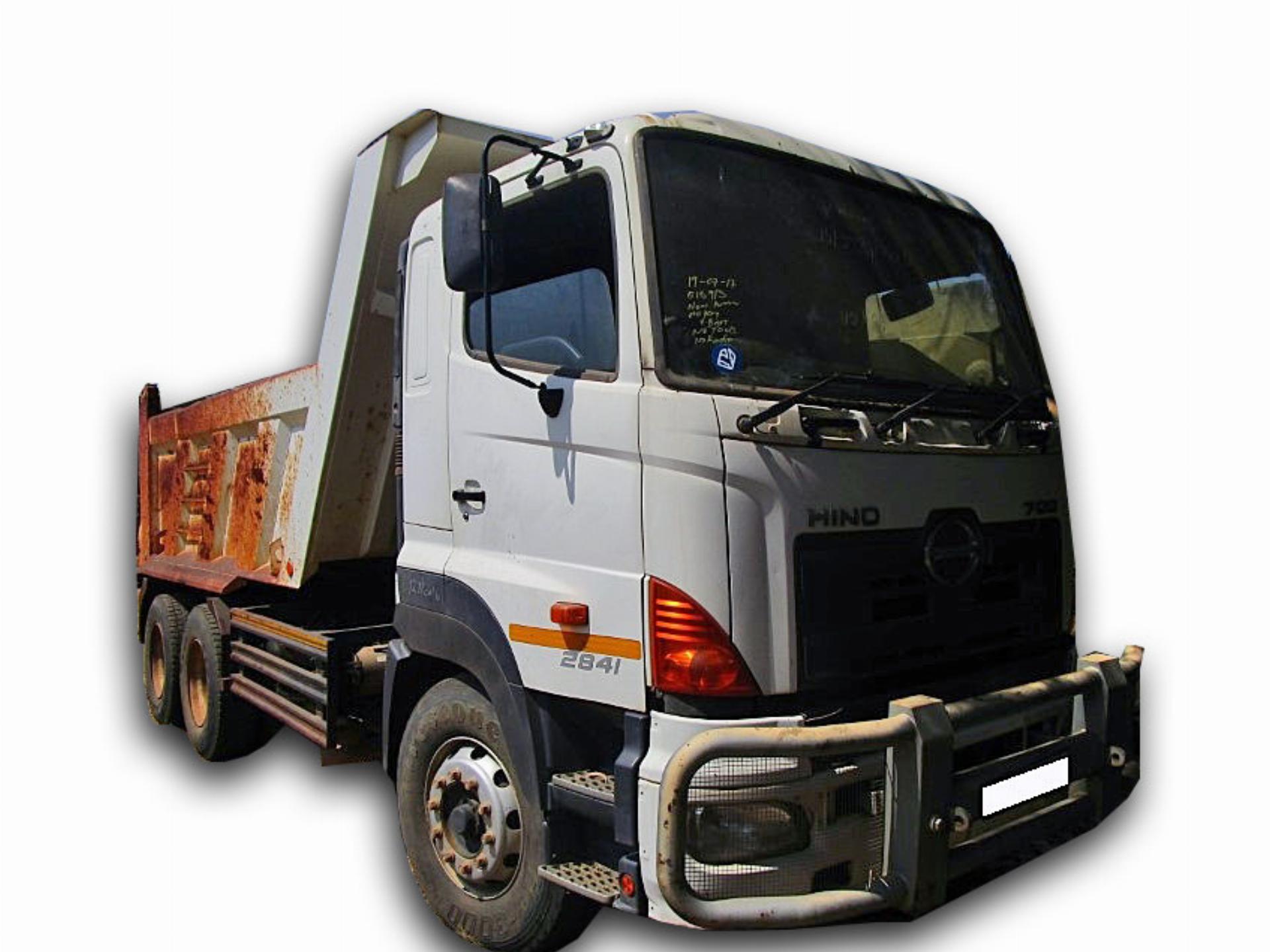 Repossessed Hino Trucks 700 2841 Tipper 2013 on auction - MC44518