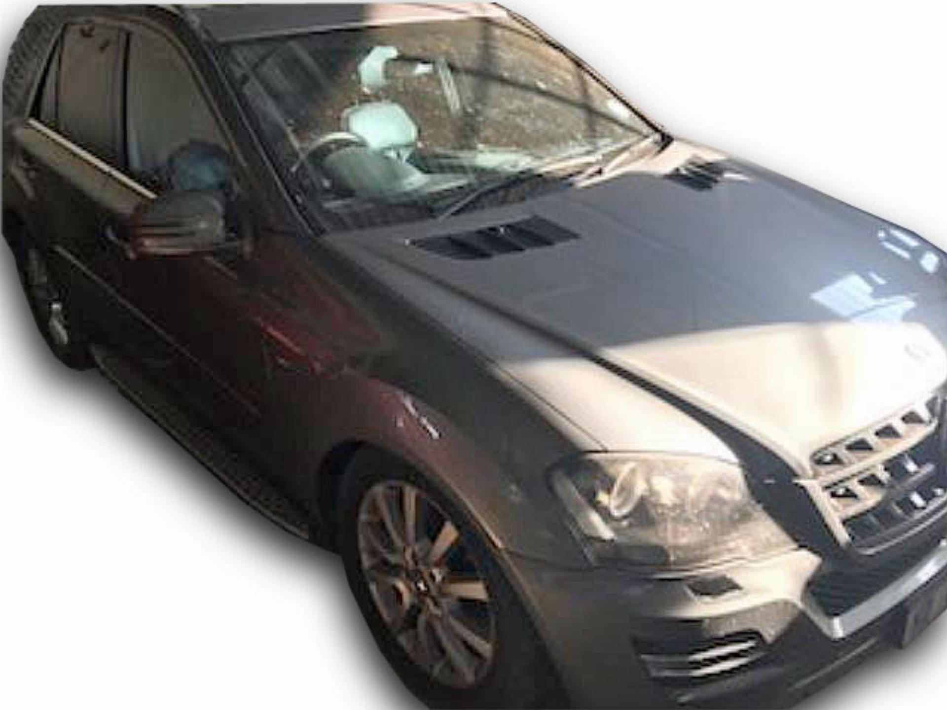 Repossessed Mercedes Benz ML 500 A/T 2011 on auction with a price of R 315,000. Mercedes Benz ML 500 A/T