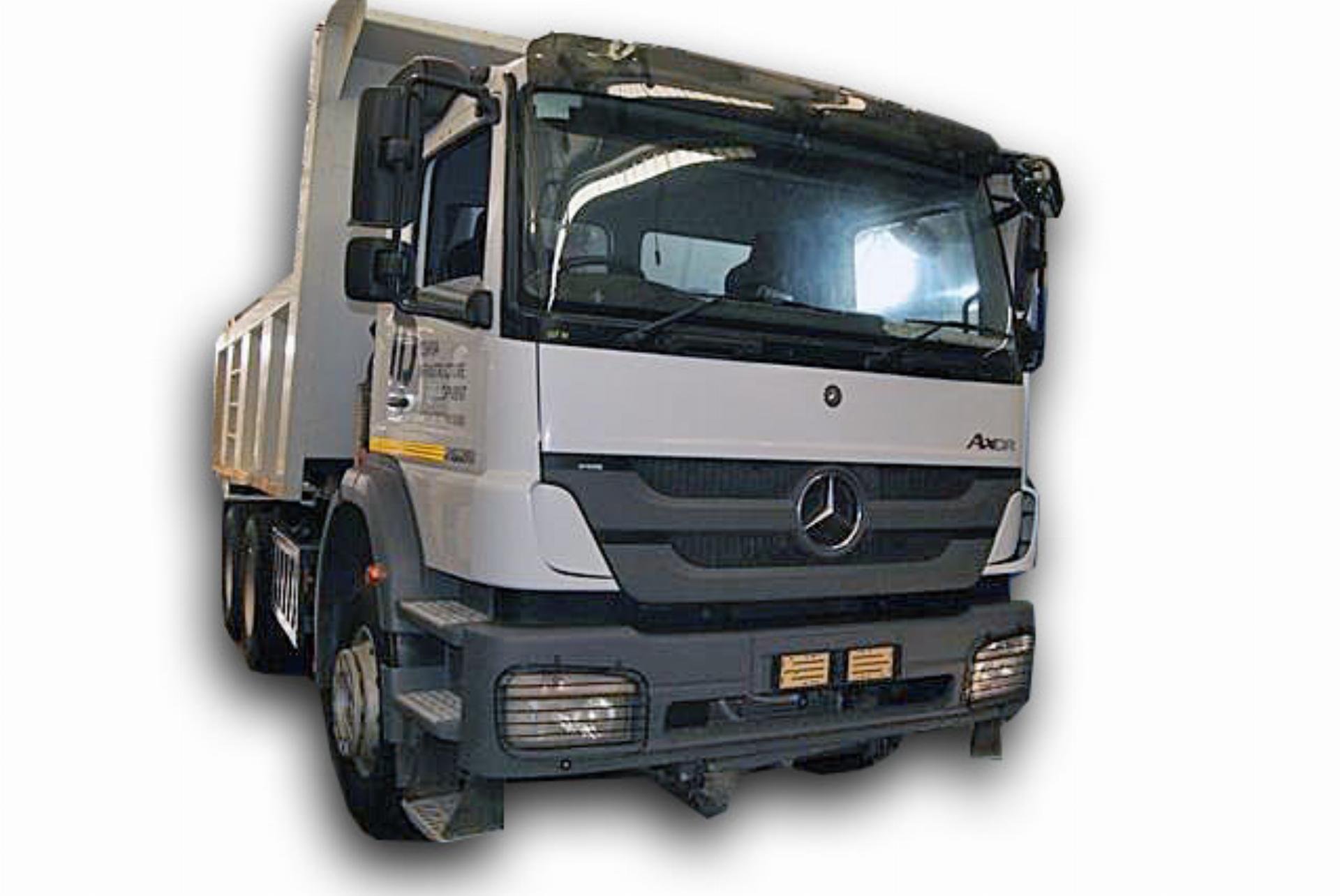 Repossessed Mercedes Benz Trucks Axor 2628 B/33TIP B/33 2015 on auction with a price of R 531,000. Mercedes Benz Trucks Axor 2628 B/33TIP B/33