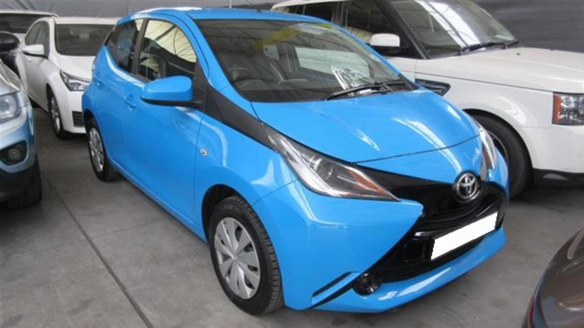 Toyota Aygo 1.0 X- Play 5DR
