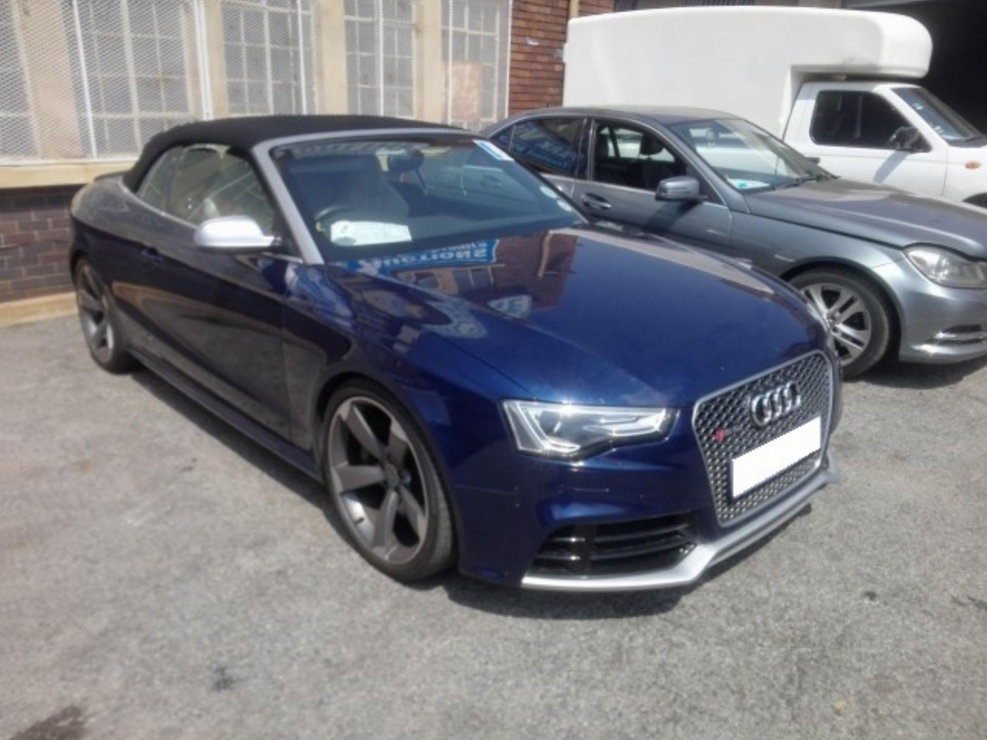 Repossessed Audi A3 RS5 Quattro Cab Stronic 2013 on auction with a price of R 591,241. Audi A3 RS5 Quattro Cab Stronic
